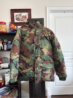 Madness Camo Down Parka Jacket - L